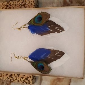 NEW stunning feather earrings!